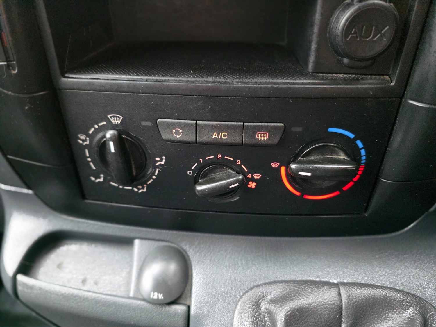 Used Peugeot Expert 2015 for sale - 77271636: Photo 25