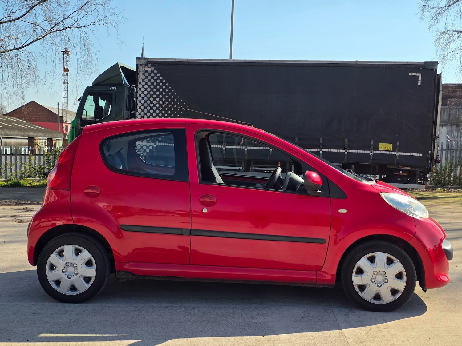 Used Peugeot 107 2006 for sale - 77947301: Photo 8