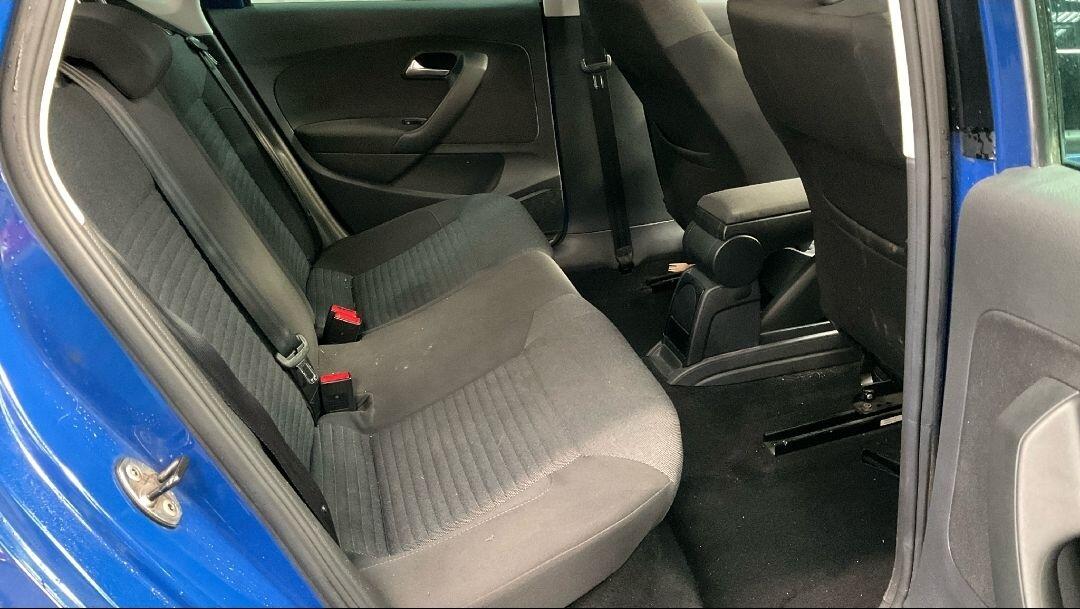 Used Volkswagen Polo 2010 for sale - 76839713: Photo 9