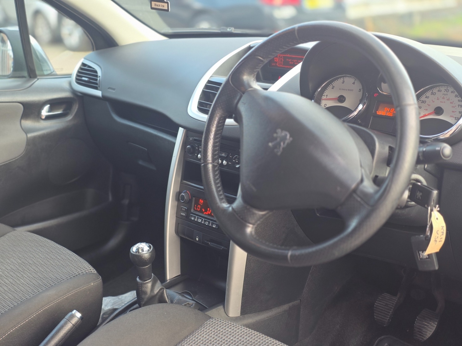 Used Peugeot 207 2011 for sale - 77851533: Photo 10