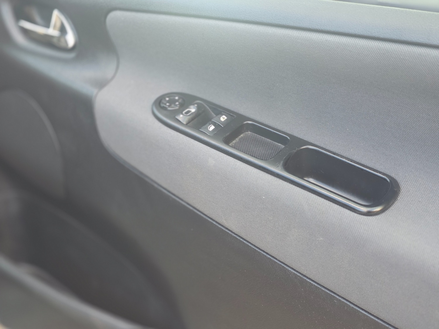 Used Peugeot 207 2011 for sale - 77851533: Photo 11