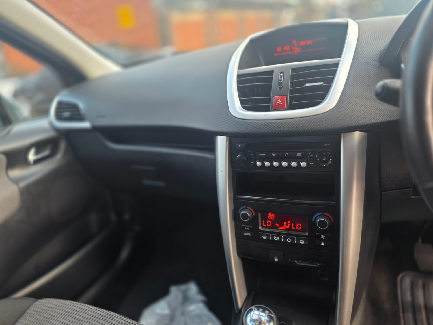 Used Peugeot 207 2011 for sale - 77851533: Photo 14