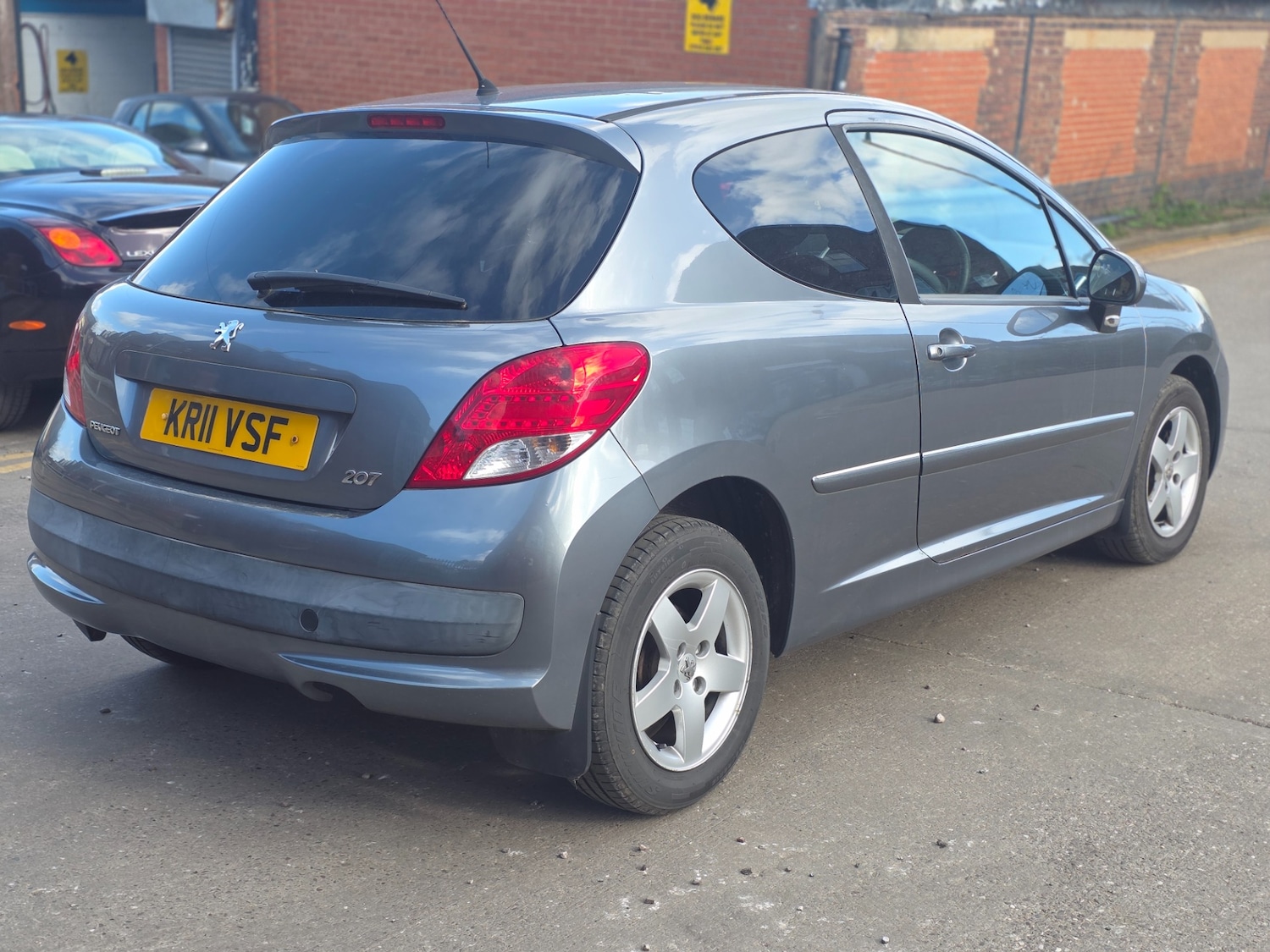 Used Peugeot 207 2011 for sale - 77851533: Photo 8