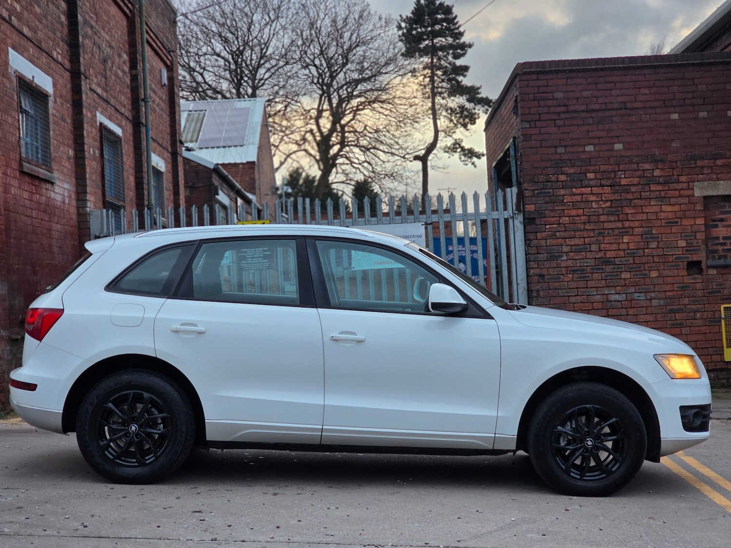 Used Audi Q5 2010 for sale - 77636553: Photo 11
