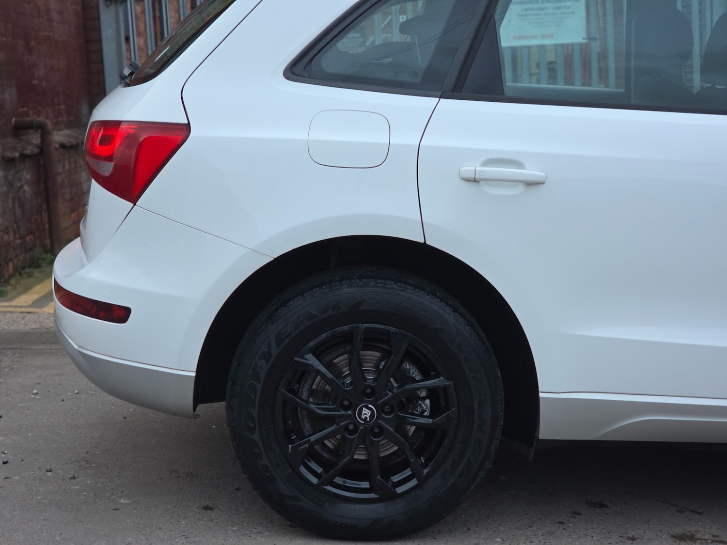 Used Audi Q5 2010 for sale - 77636553: Photo 16