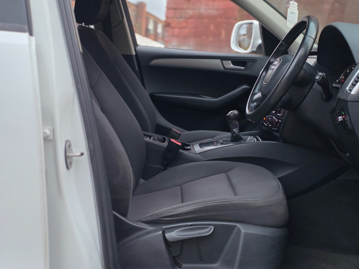 Used Audi Q5 2010 for sale - 77636553: Photo 26