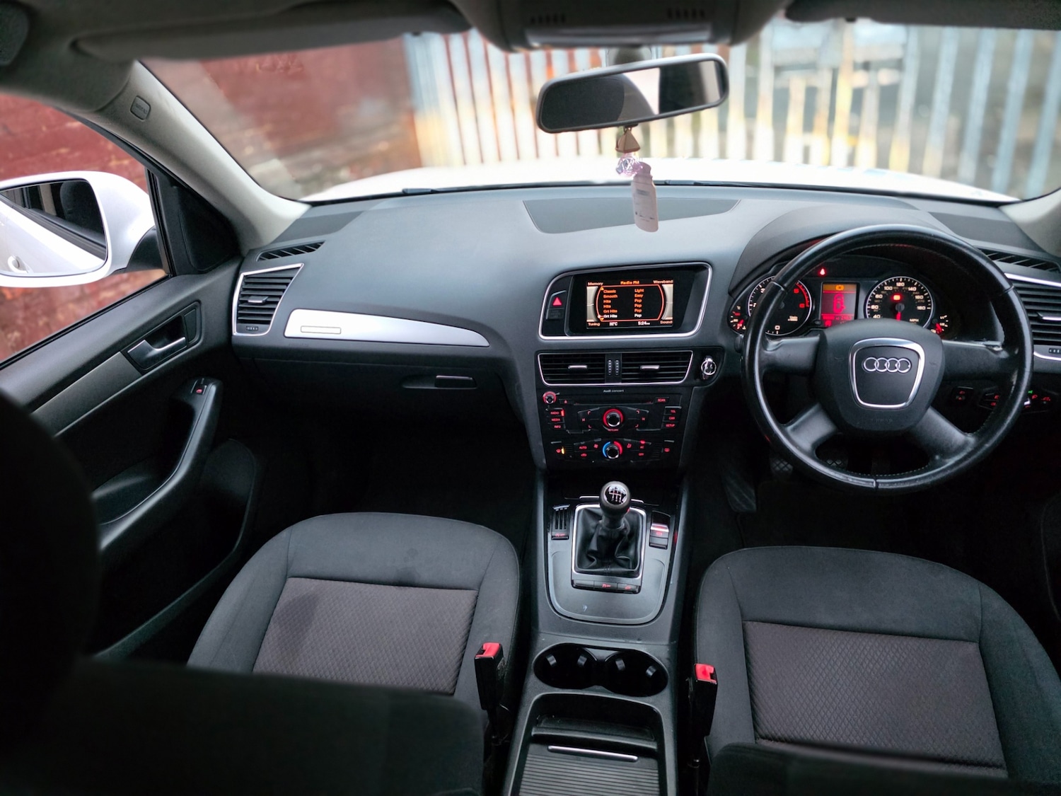 Used Audi Q5 2010 for sale - 77636553: Photo 32