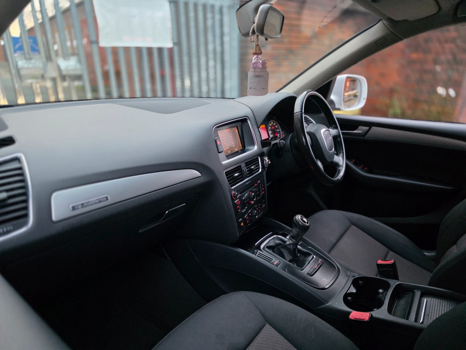 Used Audi Q5 2010 for sale - 77636553: Photo 35