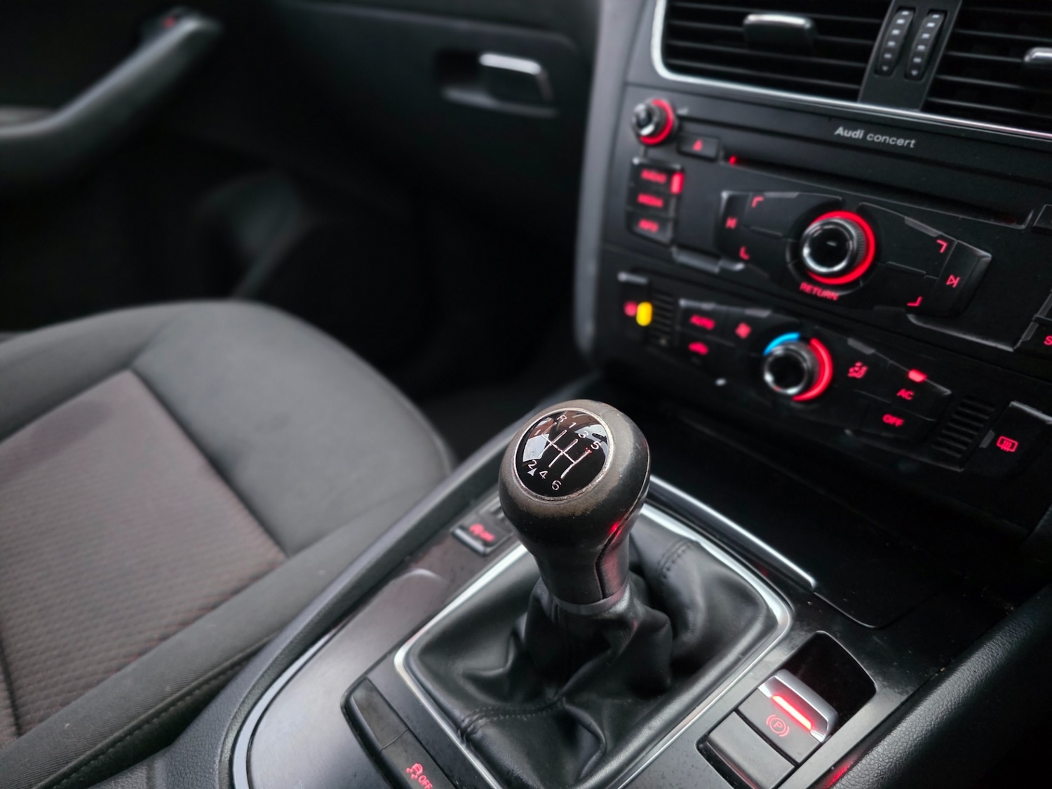 Used Audi Q5 2010 for sale - 77636553: Photo 40