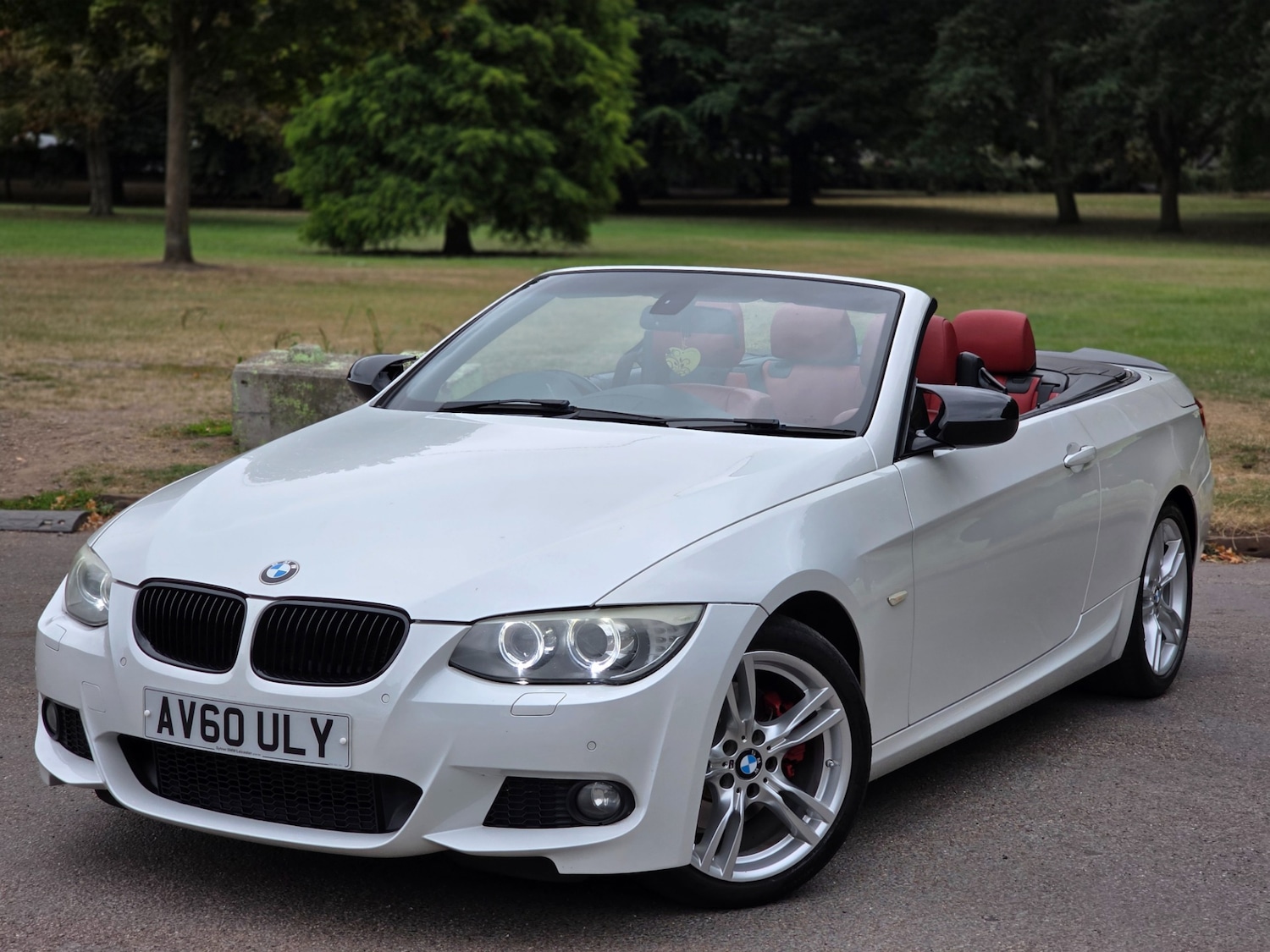 Used BMW 3 Series 2010 for sale - 77241851: Photo 2