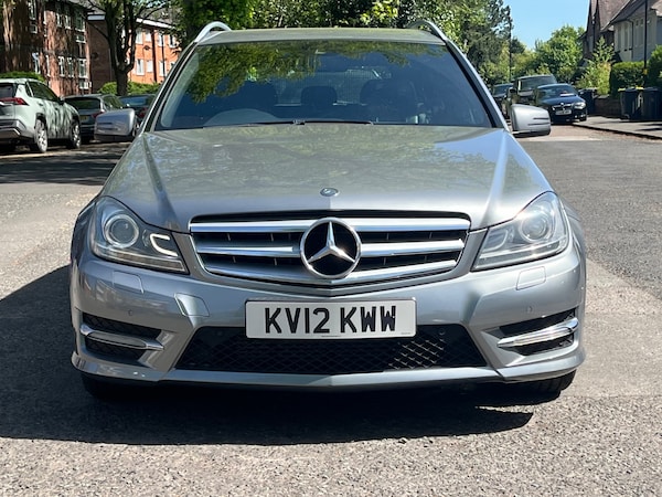 Used Mercedes-Benz C Class 2012 for sale - 75117406: Photo 2