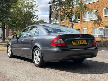 Used Mercedes-Benz E Class 2008 for sale - 79038963: Photo