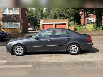 Used Mercedes-Benz E Class 2008 for sale - 79644757: Photo