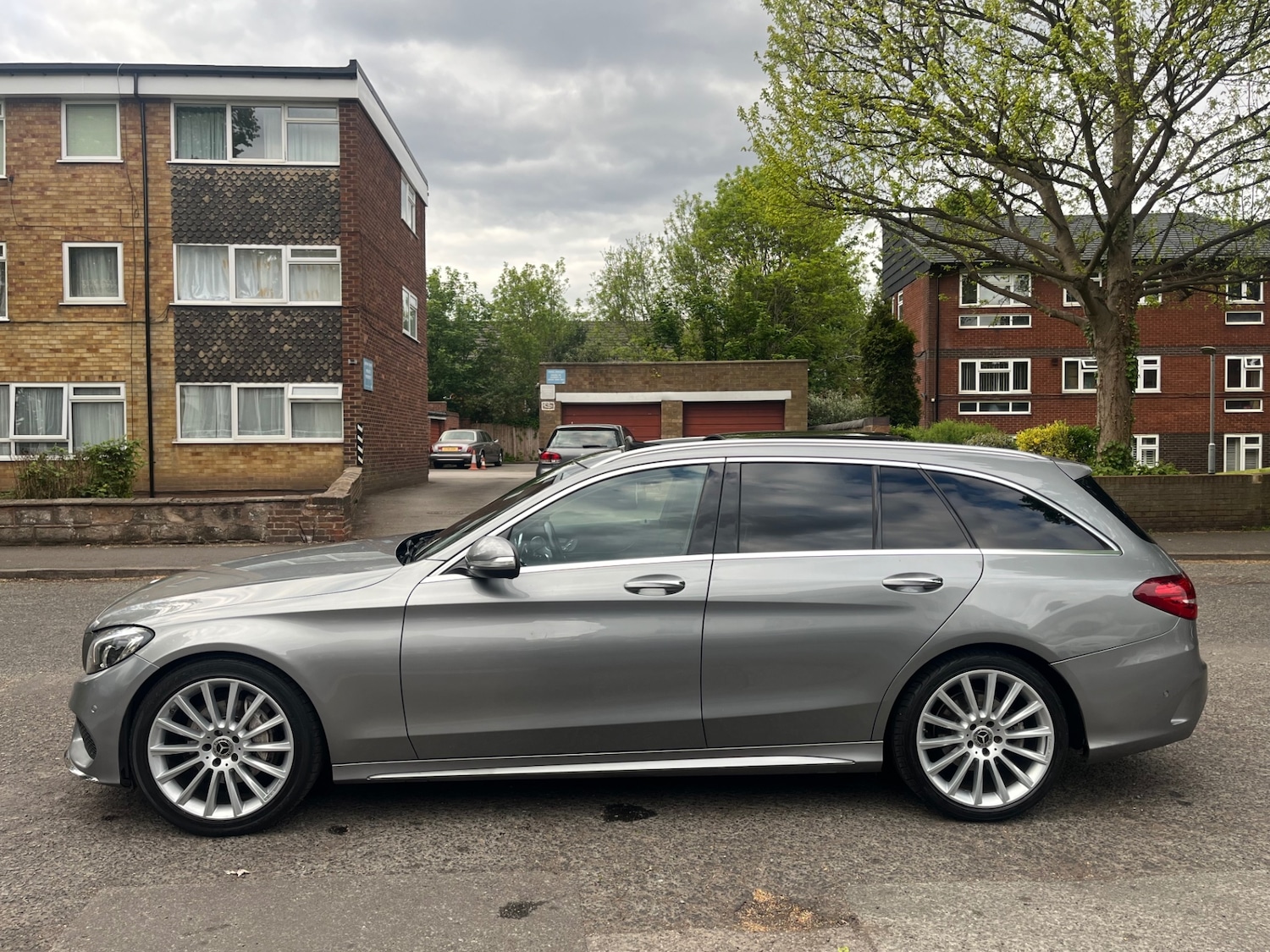 Used Mercedes-Benz C Class 2014 for sale - 77053145: Photo 3