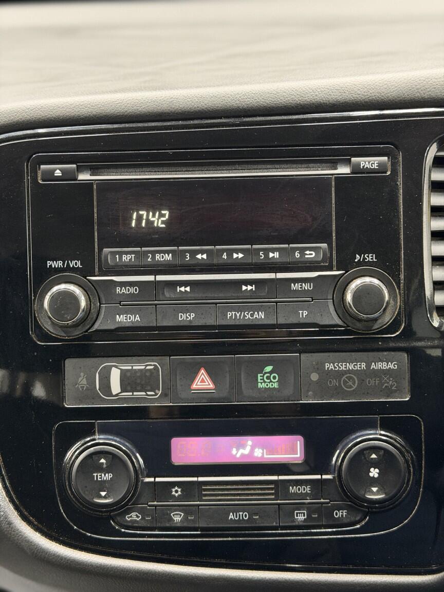 Used Mitsubishi Outlander for sale - 78205326: Photo 46