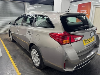 Used Toyota Auris 2013 for sale - 78204482: Photo