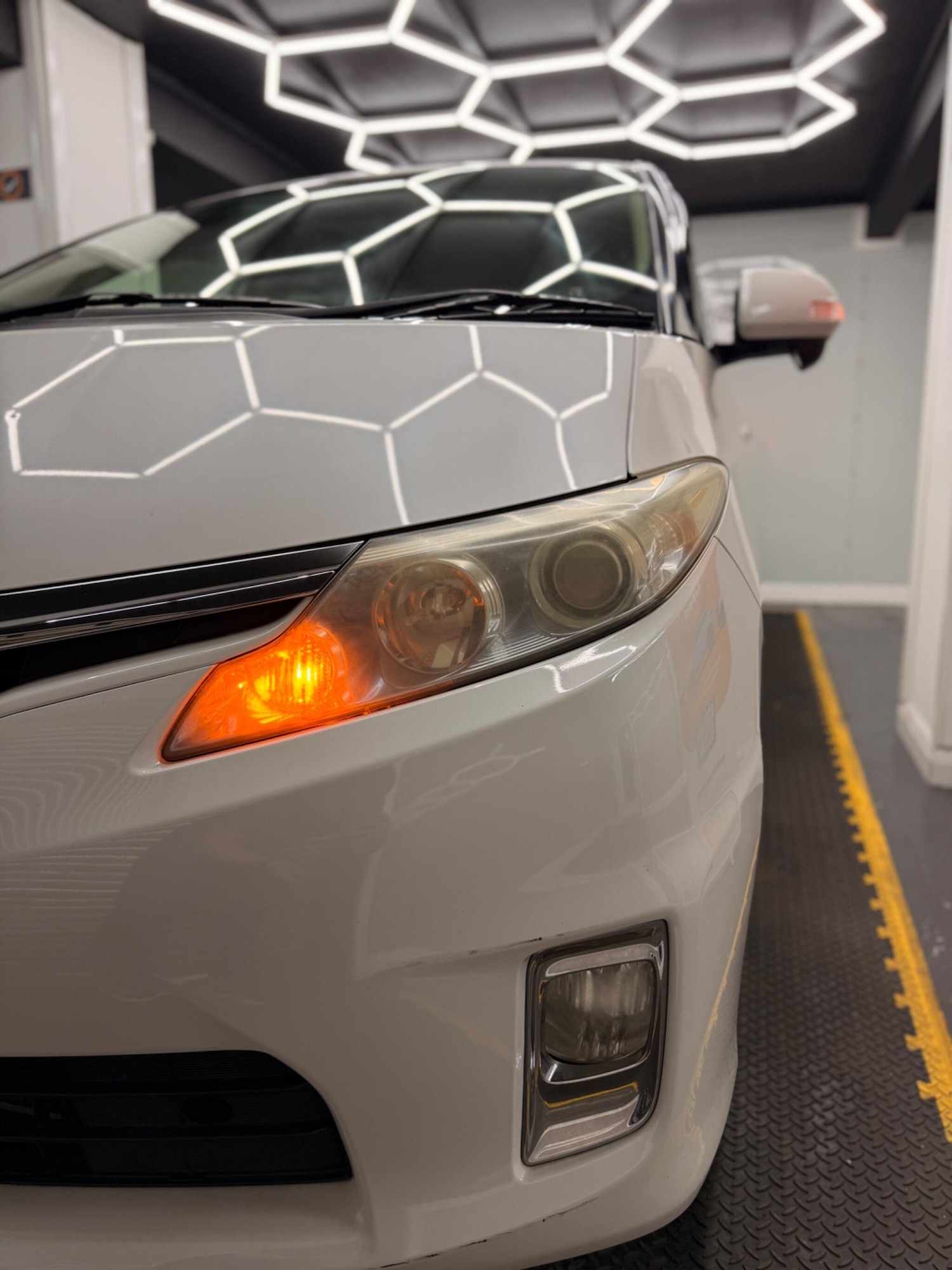 Used Toyota Estima 2023 for sale - 78204300: Photo 19