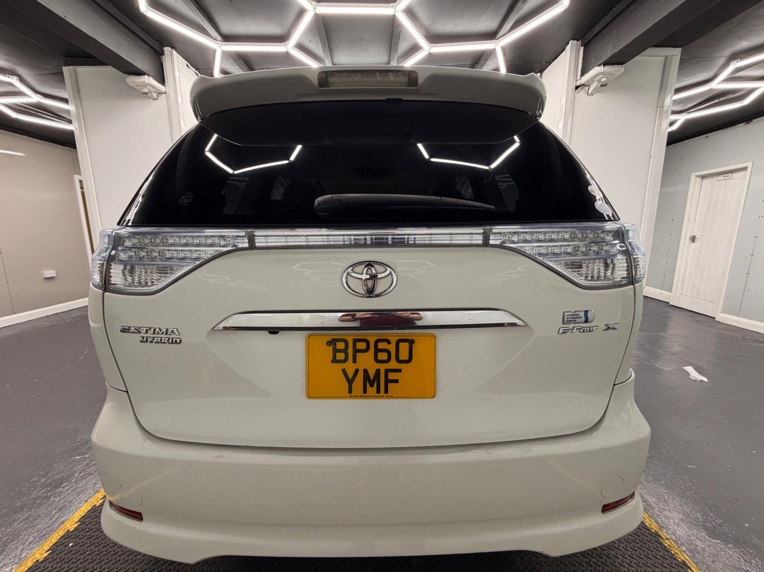 Used Toyota Estima 2023 for sale - 78204300: Photo 20