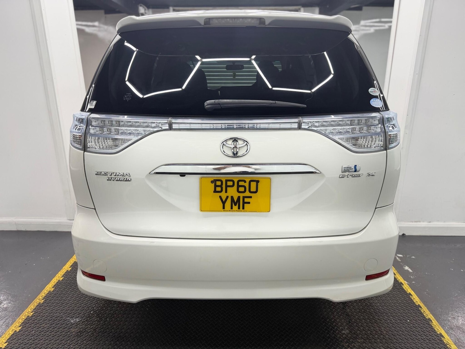 Used Toyota Estima 2023 for sale - 78204300: Photo 22