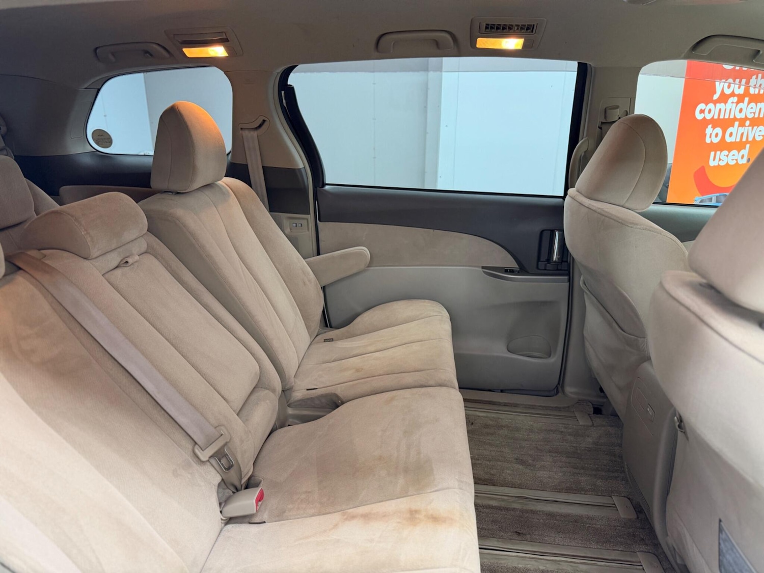 Used Toyota Estima 2023 for sale - 78204300: Photo 37