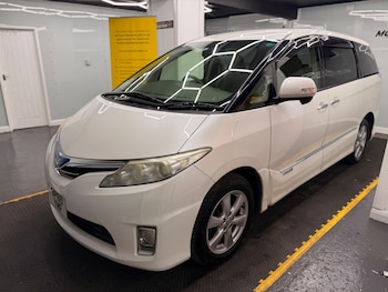 Used Toyota Estima 2023 for sale - 78204300: Photo