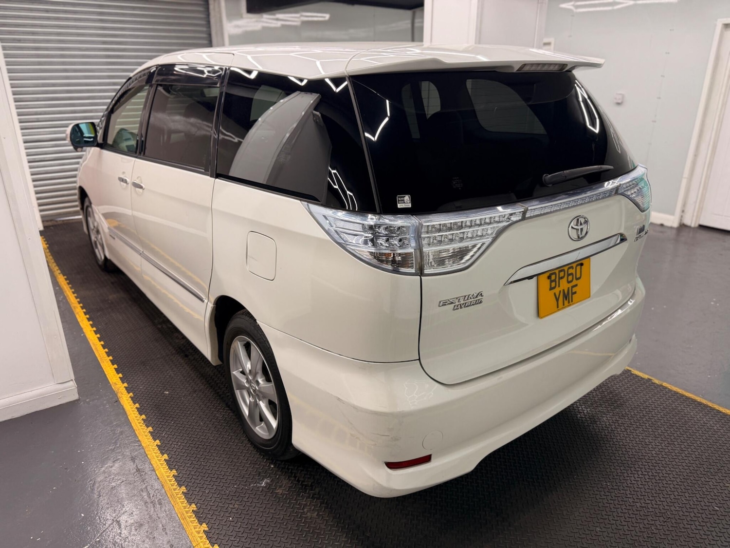 Used Toyota Estima 2023 for sale - 78204300: Photo 4