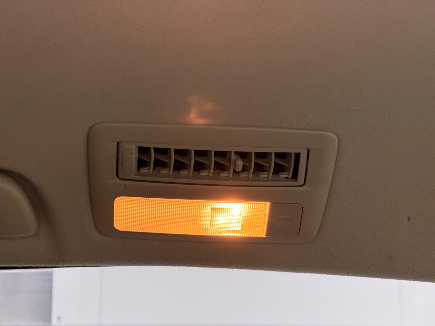 Used Toyota Estima 2023 for sale - 78204300: Photo 44