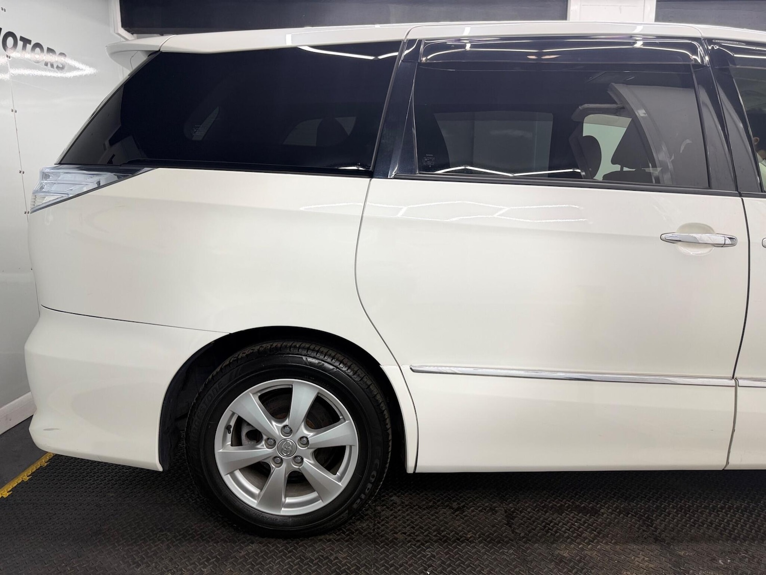 Used Toyota Estima 2023 for sale - 78204300: Photo 48