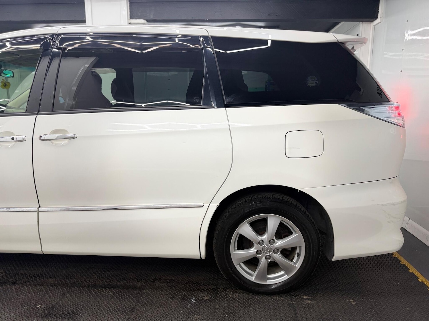 Used Toyota Estima 2023 for sale - 78204300: Photo 49