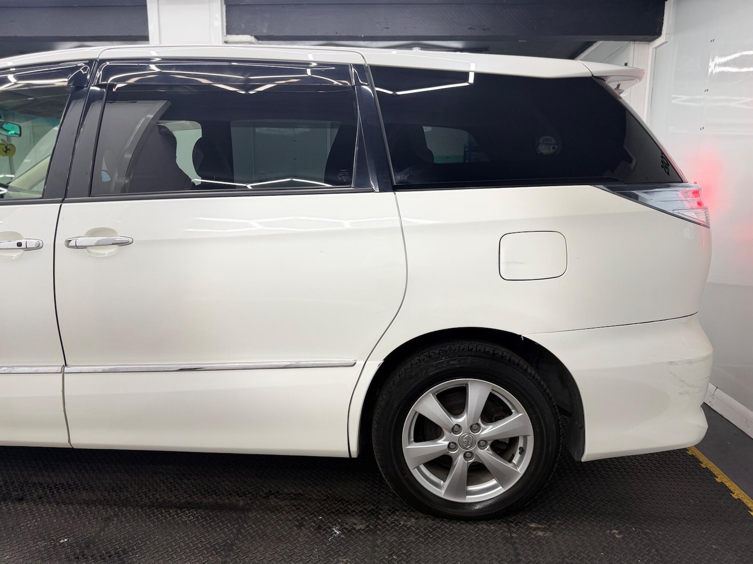 Used Toyota Estima 2023 for sale - 78204300: Photo 50