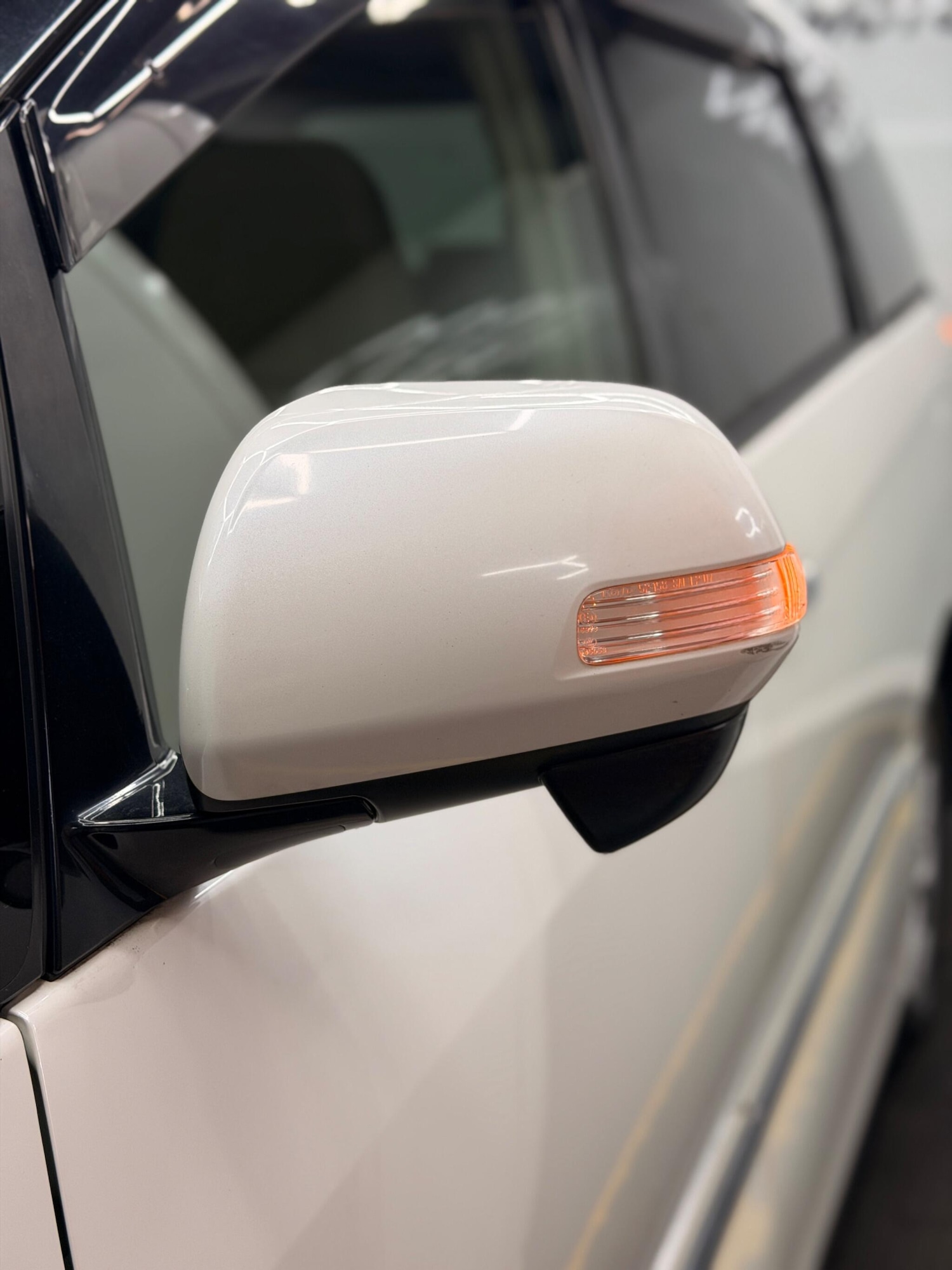 Used Toyota Estima 2023 for sale - 78204300: Photo 55