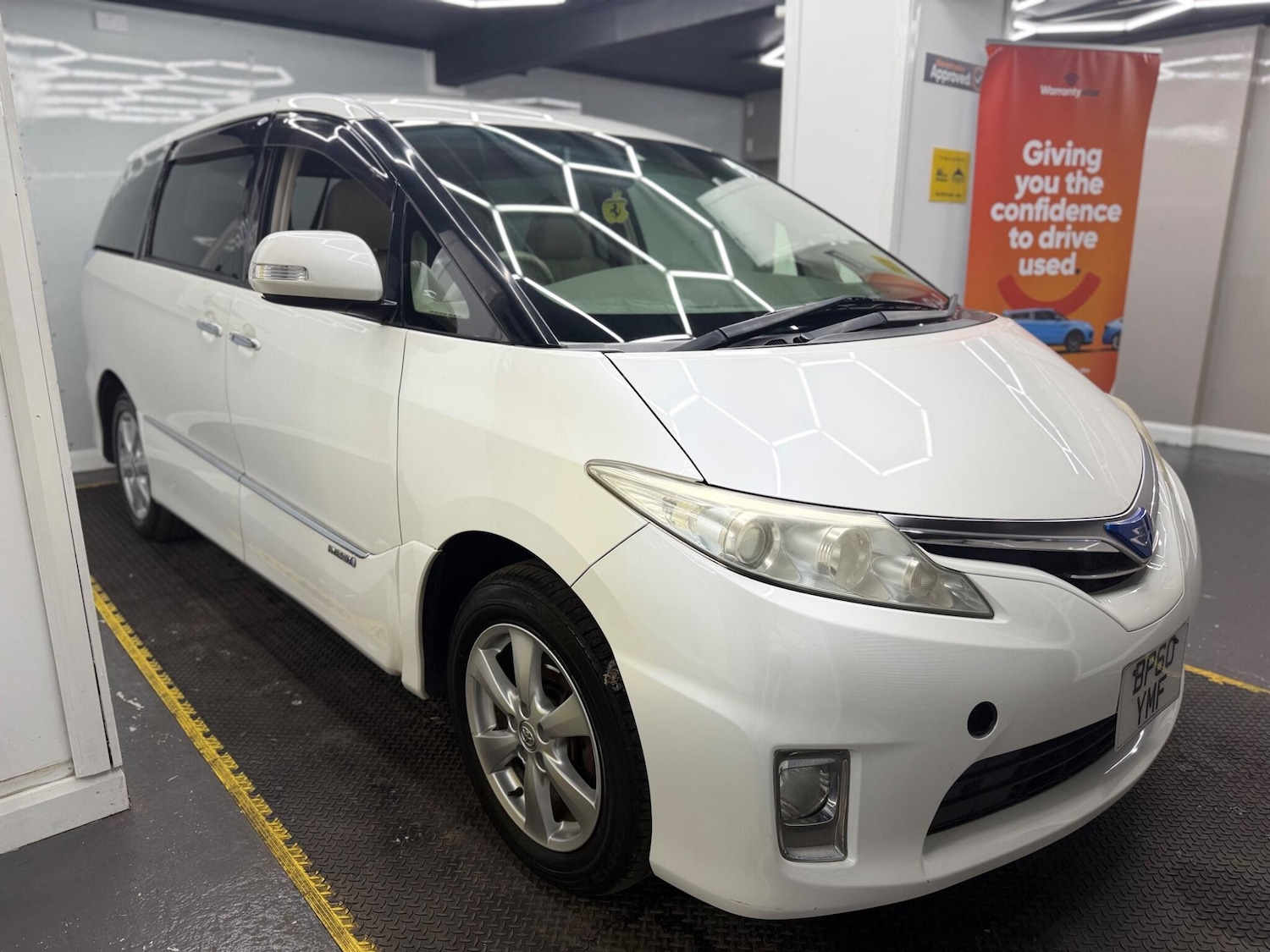 Used Toyota Estima 2023 for sale - 78204300: Photo 6