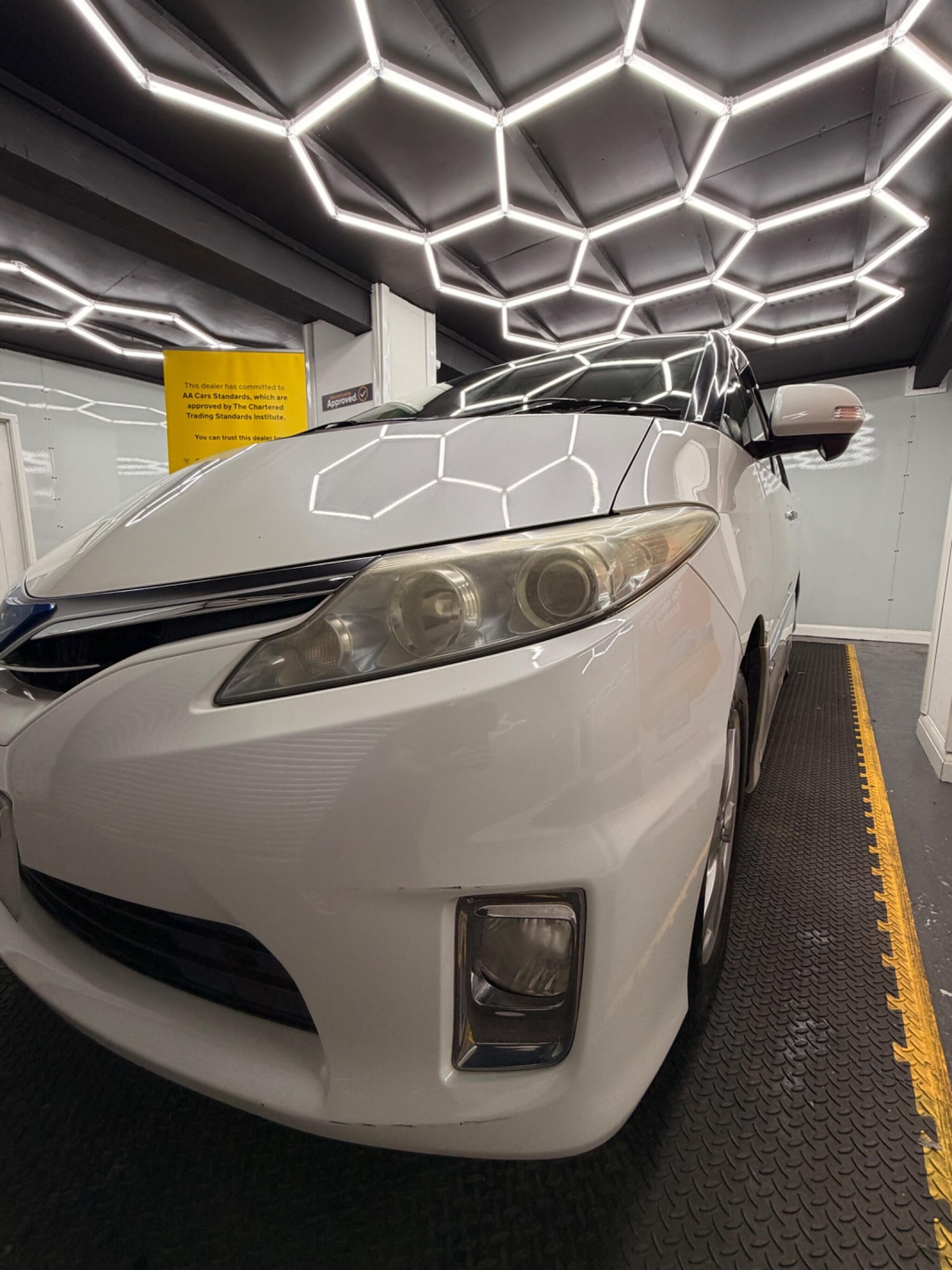 Used Toyota Estima 2023 for sale - 78204300: Photo 62