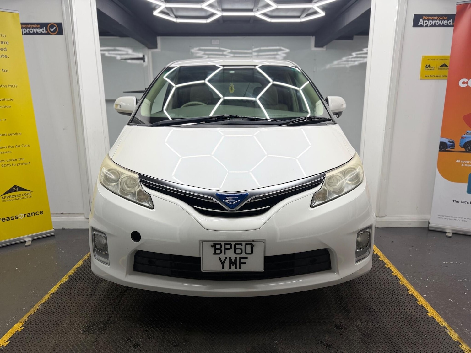 Used Toyota Estima 2023 for sale - 78204300: Photo 9