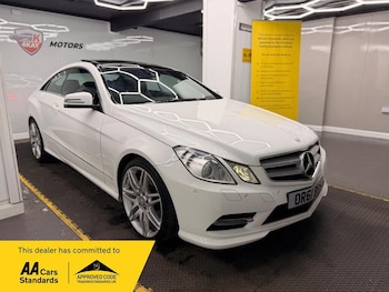 Used Mercedes-Benz E Class 2013 for sale - 79094015: Photo
