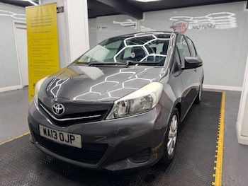 Used Toyota Yaris 2013 for sale - 78759504: Photo