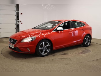 Used Volvo V40 2015 for sale - 78608883: Photo