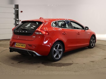 Used Volvo V40 2015 for sale - 78608883: Photo