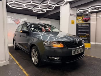 Used Skoda Rapid Spaceback 2017 for sale - 79668964: Photo