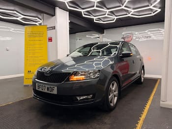 Used Skoda Rapid Spaceback 2017 for sale - 79668964: Photo