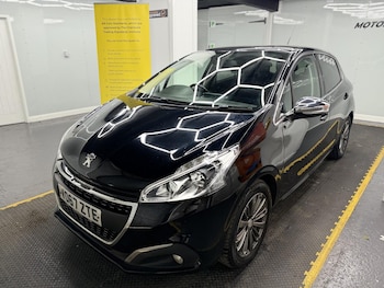 Used Peugeot 208 2017 for sale - 78205475: Photo
