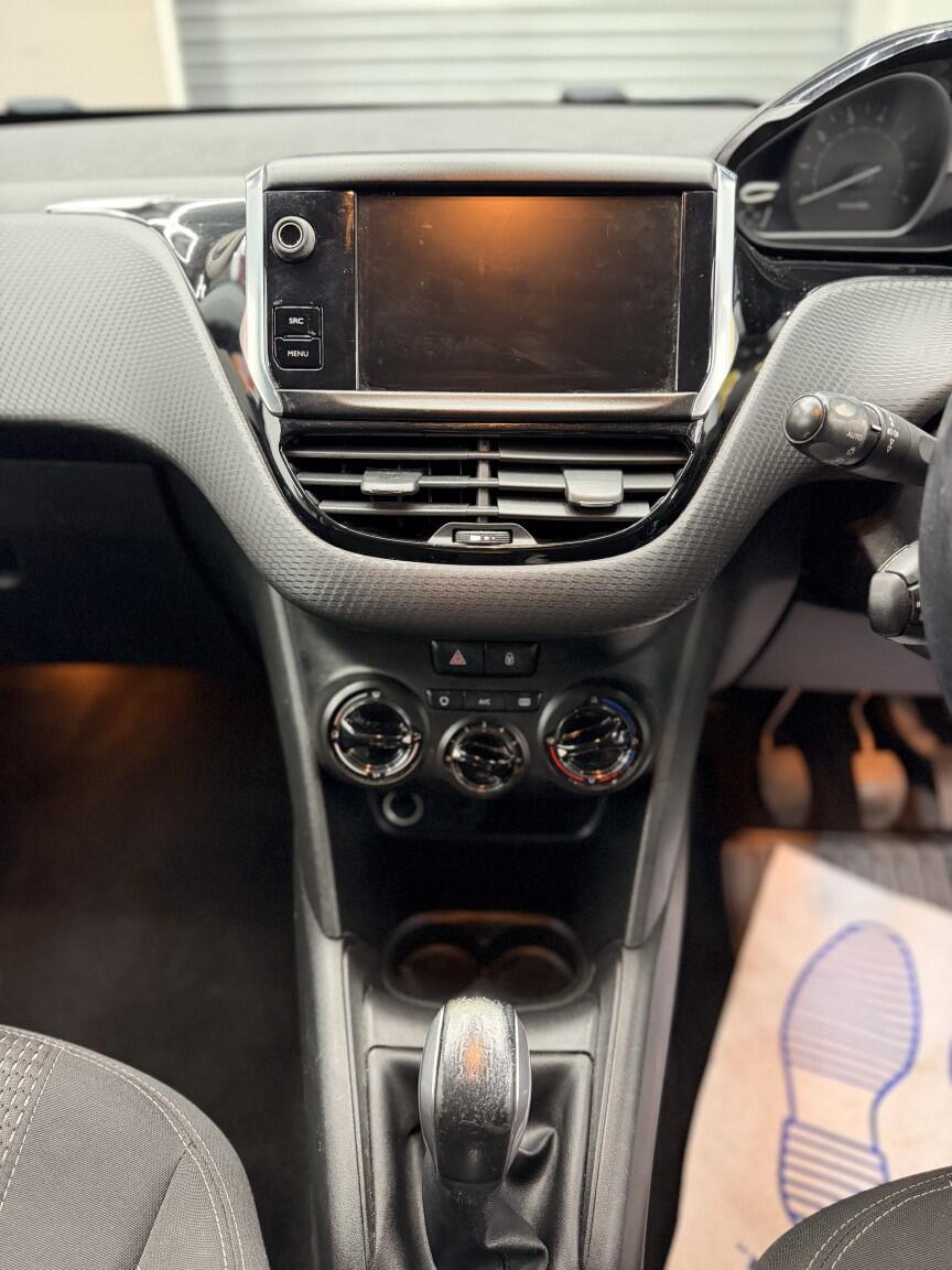 Used Peugeot 208 for sale - 78205475: Photo 30