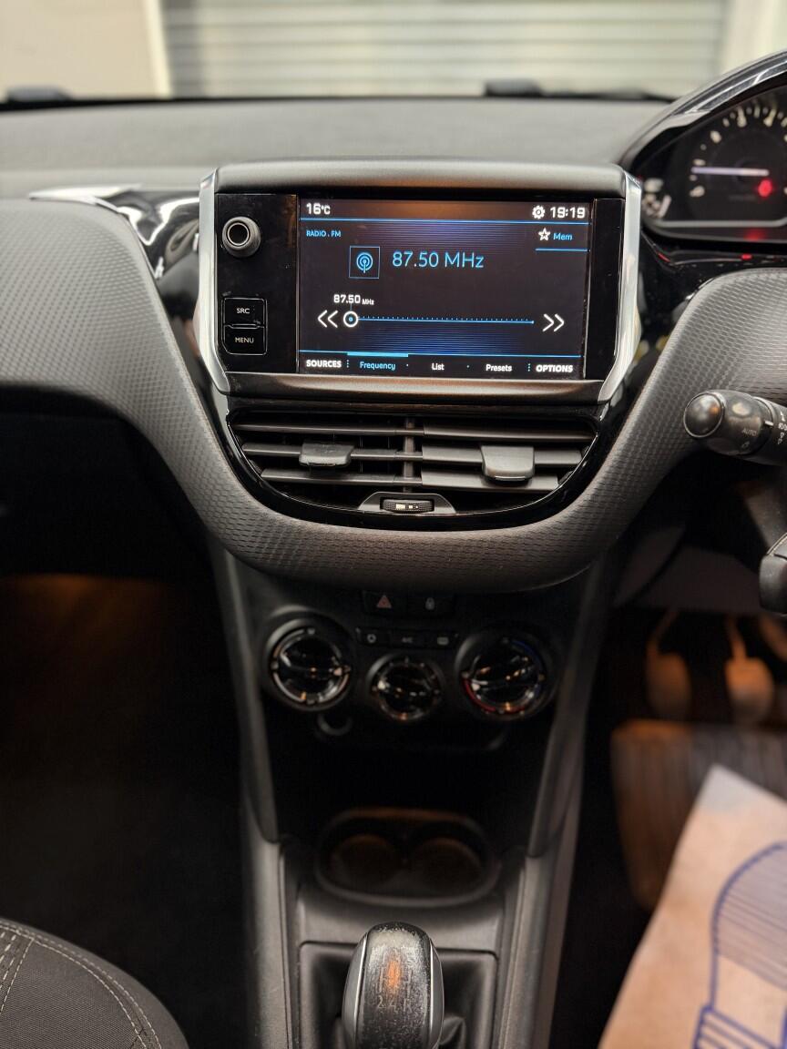 Used Peugeot 208 for sale - 78205475: Photo 34