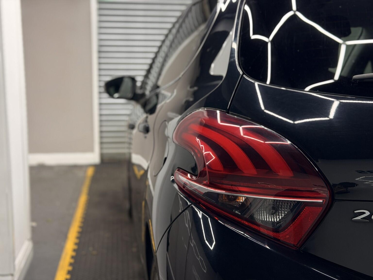 Used Peugeot 208 for sale - 78205475: Photo 37