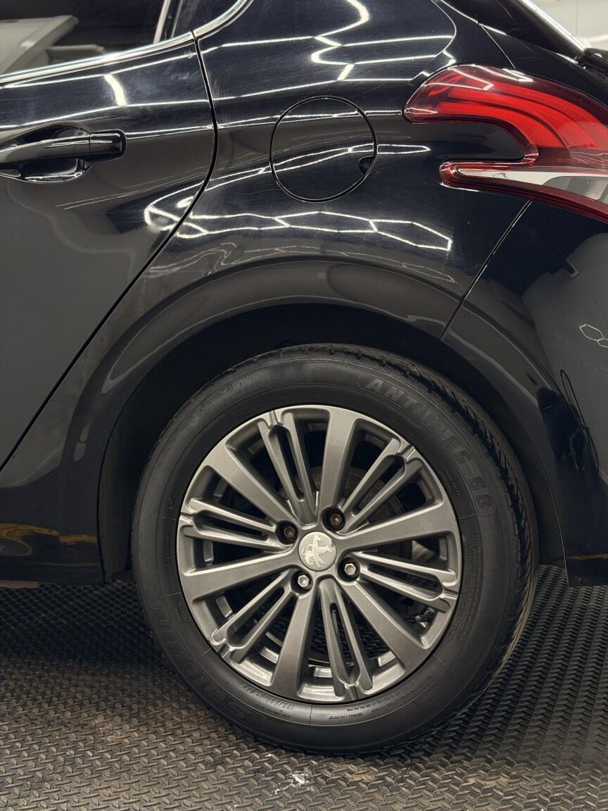 Used Peugeot 208 for sale - 78205475: Photo 38