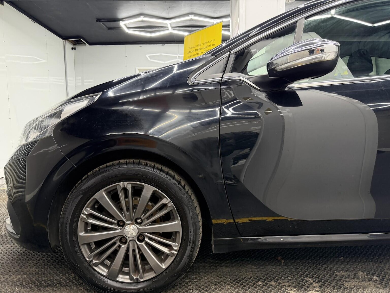 Used Peugeot 208 for sale - 78205475: Photo 51