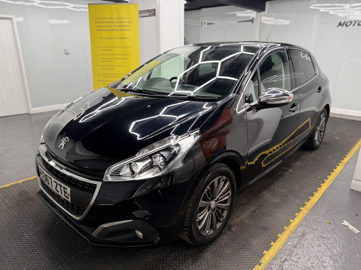 Used Peugeot 208 for sale - 78205475: Photo 54