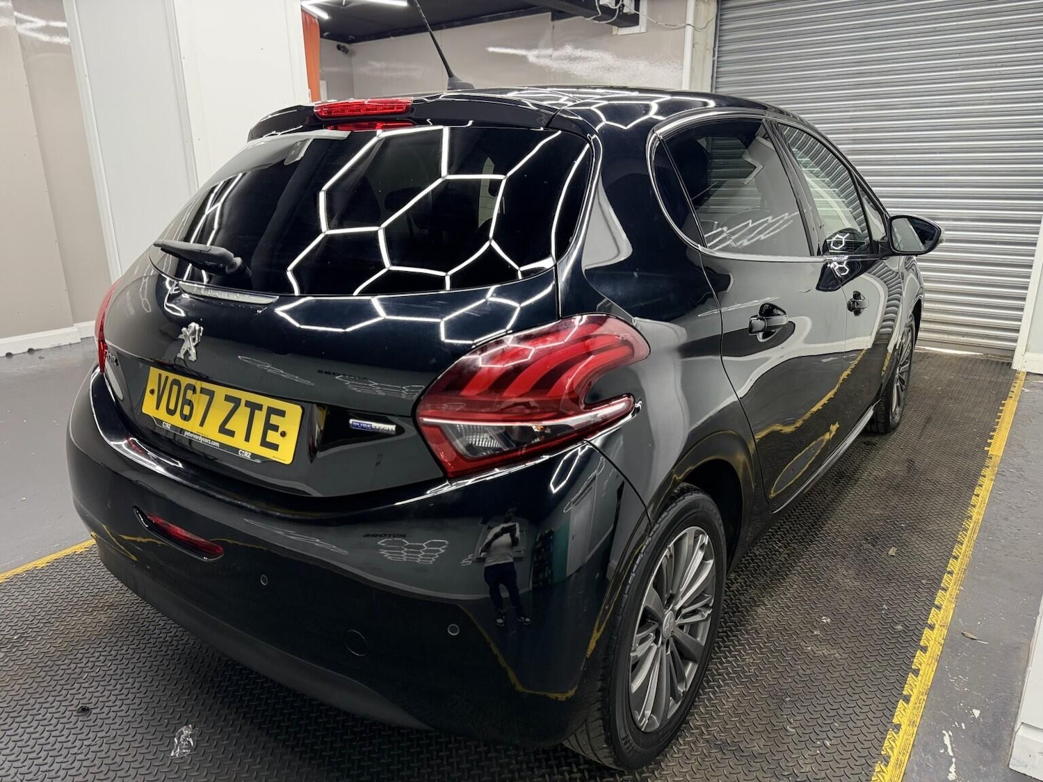 Used Peugeot 208 for sale - 78205475: Photo 57