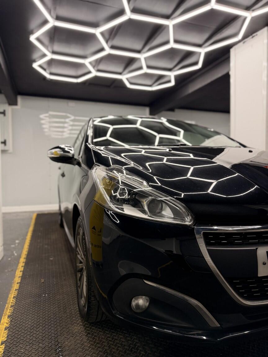 Used Peugeot 208 for sale - 78205475: Photo 6