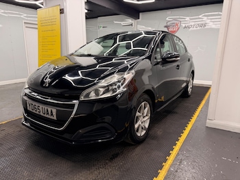 Used Peugeot 208 2015 for sale - 78695410: Photo